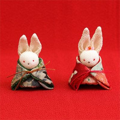 ちりめんパーツ　兎（単品）