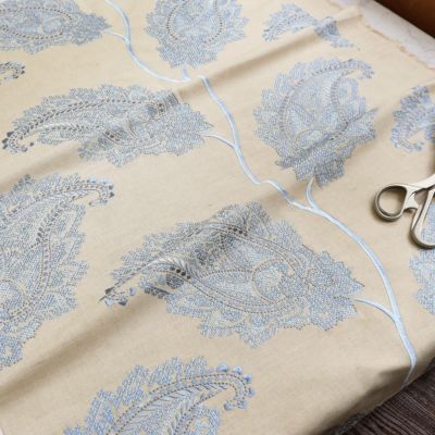 インド刺繍生地 142cm巾 (50cm単位の切売)
