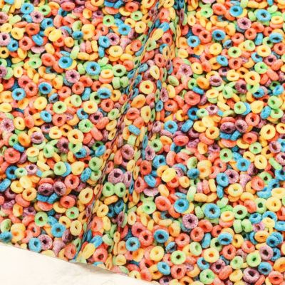 生地 輸入生地 USAプリント生地 ポップカラフルシリアル お菓子柄 フード柄 カラフル ポップ Treasures タイムレストレジャー STELLA ステラ 巾約110cm  (最低単位30cm～10cm単位の切り売り)