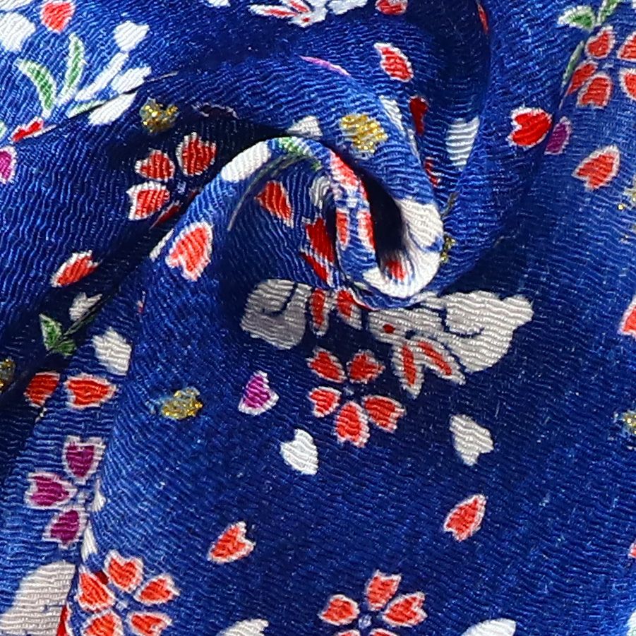 ちりめん カットクロス 生地 金彩 レーヨン100% 約23×33cm 桜うさぎ